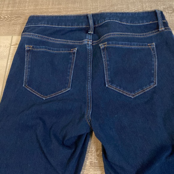 Old Navy Maternity Low Panel Rockstar Super Skinny Jeans Leggings - Picture 4 of 6